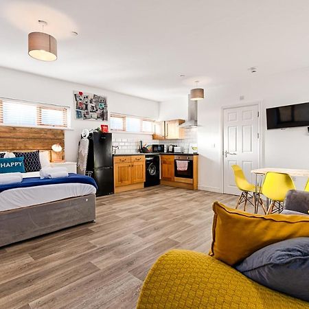 En-Suite, Parking, Fully Equipped Kitchen! Суонси Экстерьер фото